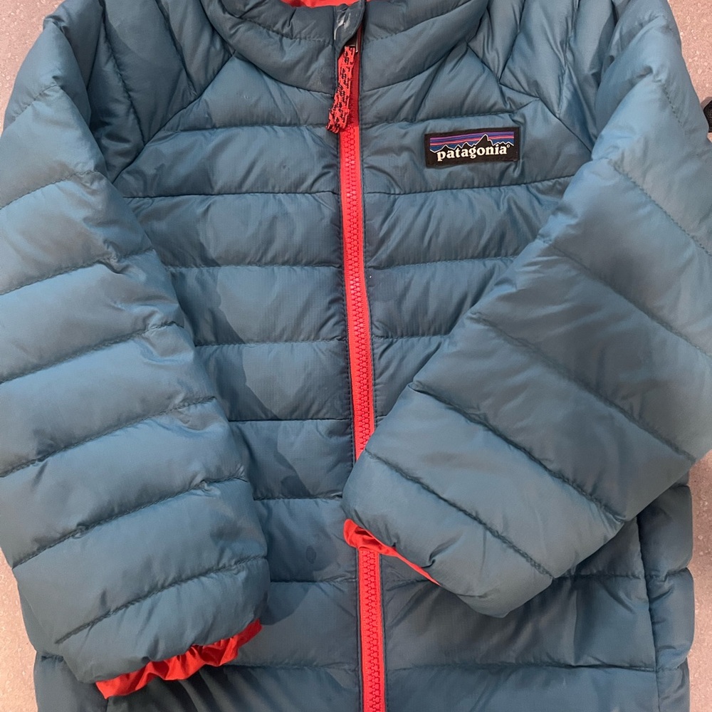 Patagonia Blue Puffer Jacket with Red Accents 2T
